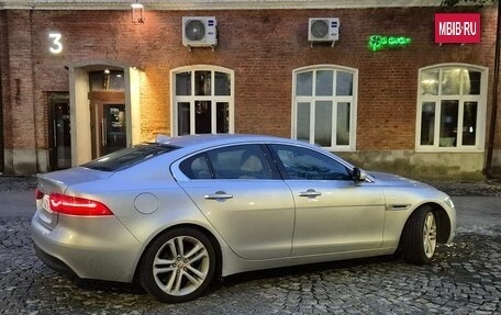 Jaguar XE I рестайлинг, 2016 год, 1 755 000 рублей, 7 фотография