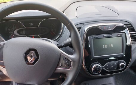 Renault Kaptur I рестайлинг, 2019 год, 2 000 000 рублей, 3 фотография