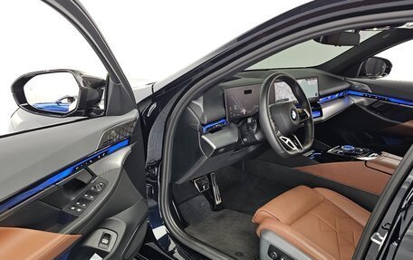 BMW 5 серия, 2025 год, 9 150 000 рублей, 10 фотография
