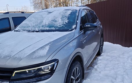 Volkswagen Tiguan II, 2019 год, 2 500 000 рублей, 8 фотография