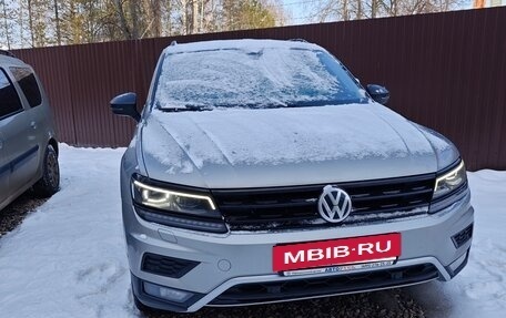 Volkswagen Tiguan II, 2019 год, 2 500 000 рублей, 10 фотография