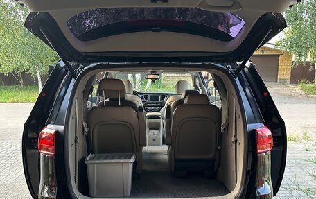 KIA Carnival III, 2018 год, 2 850 000 рублей, 8 фотография