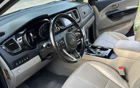 KIA Carnival III, 2018 год, 2 850 000 рублей, 12 фотография