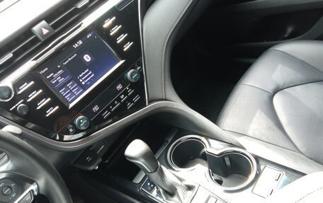 Toyota Camry, 2020 год, 3 000 000 рублей, 14 фотография