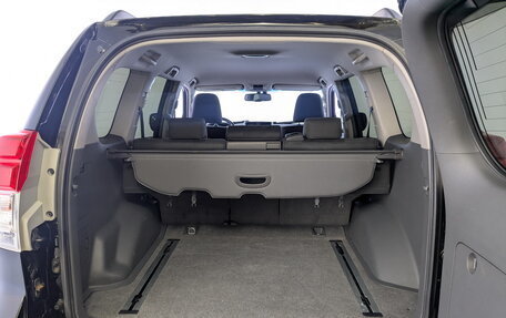 Toyota Land Cruiser Prado 150 рестайлинг 2, 2012 год, 2 900 000 рублей, 9 фотография
