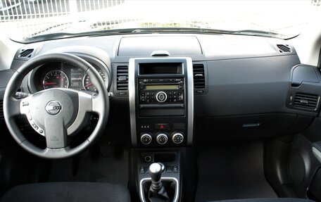 Nissan X-Trail, 2011 год, 1 350 000 рублей, 5 фотография