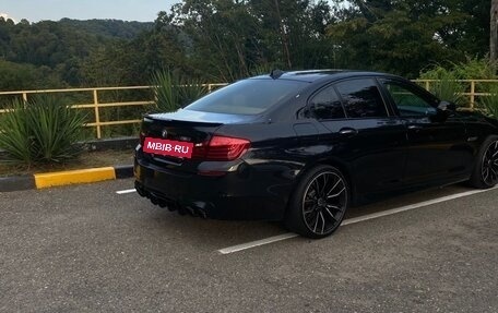 BMW 5 серия, 2014 год, 2 950 000 рублей, 3 фотография