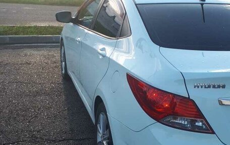 Hyundai Solaris II рестайлинг, 2011 год, 880 000 рублей, 3 фотография
