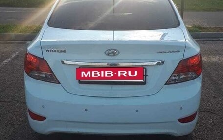 Hyundai Solaris II рестайлинг, 2011 год, 880 000 рублей, 4 фотография