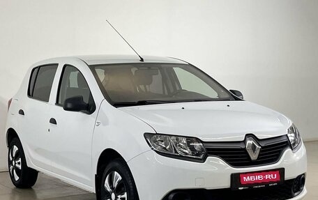 Renault Sandero II рестайлинг, 2015 год, 586 000 рублей, 1 фотография