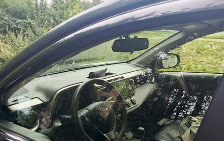Toyota RAV4, 2014 год, 2 200 000 рублей, 3 фотография