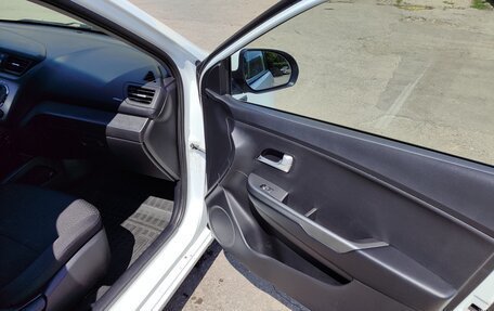 KIA Rio III рестайлинг, 2014 год, 950 000 рублей, 13 фотография