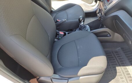 KIA Rio III рестайлинг, 2014 год, 950 000 рублей, 12 фотография