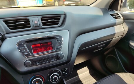 KIA Rio III рестайлинг, 2014 год, 950 000 рублей, 16 фотография