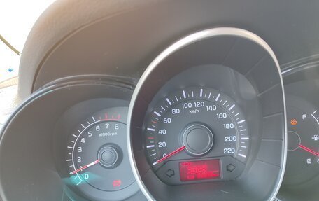 KIA Rio III рестайлинг, 2014 год, 950 000 рублей, 19 фотография