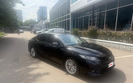 Toyota Camry, 2018 год, 2 500 000 рублей, 2 фотография