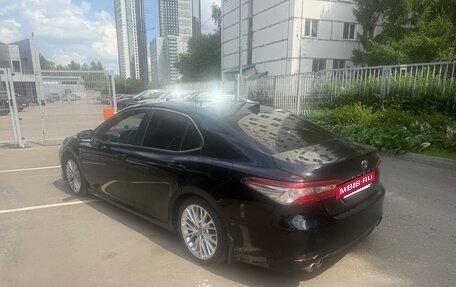 Toyota Camry, 2018 год, 2 500 000 рублей, 3 фотография