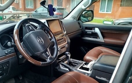 Toyota Land Cruiser 200, 2016 год, 5 800 000 рублей, 3 фотография