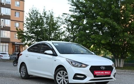 Hyundai Solaris II рестайлинг, 2017 год, 1 399 000 рублей, 3 фотография