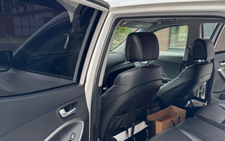 Hyundai Santa Fe III рестайлинг, 2017 год, 2 070 000 рублей, 14 фотография