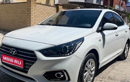 Hyundai Solaris II рестайлинг, 2019 год, 1 530 000 рублей, 1 фотография