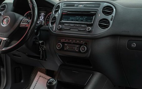 Volkswagen Tiguan I, 2012 год, 899 000 рублей, 11 фотография