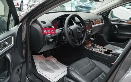 Volkswagen Touareg III, 2010 год, 1 499 000 рублей, 5 фотография