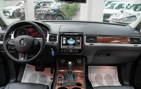 Volkswagen Touareg III, 2010 год, 1 499 000 рублей, 9 фотография