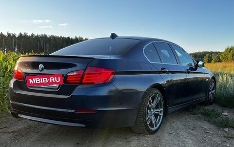 BMW 5 серия, 2012 год, 1 450 000 рублей, 2 фотография