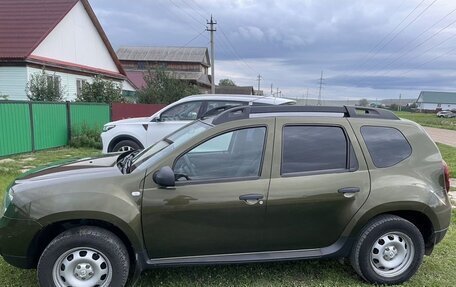Renault Duster I рестайлинг, 2017 год, 1 300 000 рублей, 3 фотография