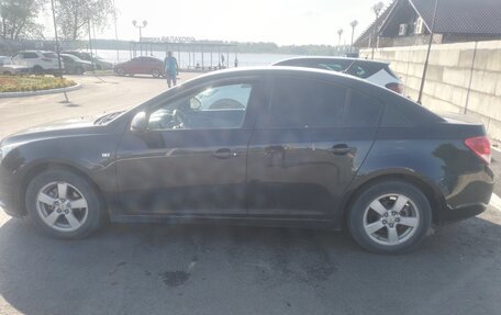 Chevrolet Cruze II, 2010 год, 580 000 рублей, 3 фотография