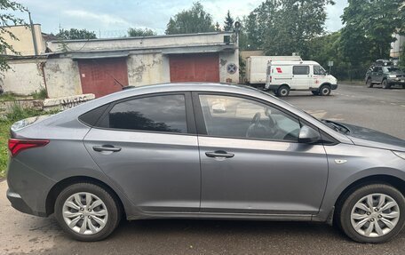 Hyundai Solaris II рестайлинг, 2020 год, 1 350 000 рублей, 2 фотография