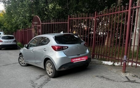 Mazda Demio IV, 2017 год, 950 000 рублей, 2 фотография