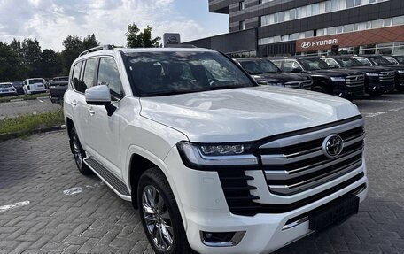 Toyota Land Cruiser, 2025 год, 13 700 000 рублей, 4 фотография