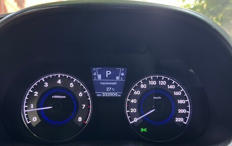 Hyundai Solaris II рестайлинг, 2011 год, 465 000 рублей, 5 фотография
