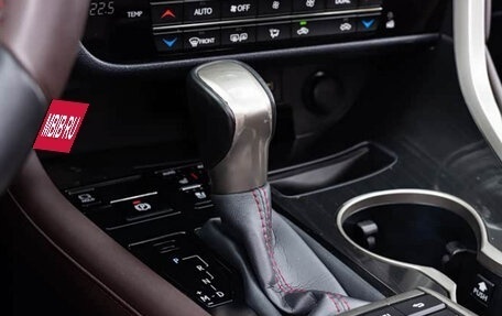 Lexus RX IV рестайлинг, 2021 год, 4 324 000 рублей, 12 фотография