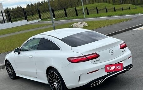 Mercedes-Benz E-Класс, 2018 год, 3 000 000 рублей, 12 фотография