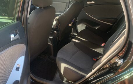 Hyundai Solaris II рестайлинг, 2011 год, 669 000 рублей, 6 фотография