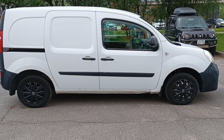 Renault Kangoo II рестайлинг, 2013 год, 850 000 рублей, 2 фотография