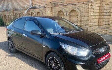Hyundai Solaris II рестайлинг, 2011 год, 669 000 рублей, 3 фотография