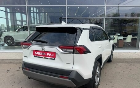 Toyota RAV4, 2019 год, 2 917 200 рублей, 5 фотография