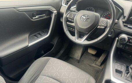 Toyota RAV4, 2019 год, 2 917 200 рублей, 13 фотография