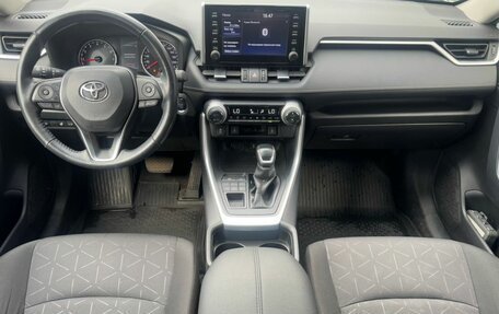 Toyota RAV4, 2019 год, 2 917 200 рублей, 16 фотография