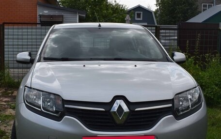 Renault Sandero II рестайлинг, 2016 год, 800 000 рублей, 2 фотография