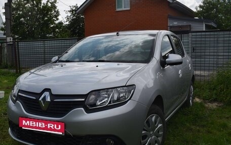 Renault Sandero II рестайлинг, 2016 год, 800 000 рублей, 3 фотография