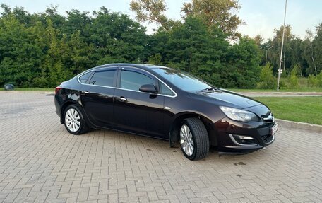 Opel Astra J, 2013 год, 1 035 000 рублей, 5 фотография