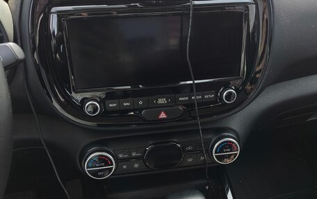 KIA Soul III, 2019 год, 2 000 000 рублей, 10 фотография