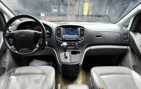 Hyundai Grand Starex Grand Starex I рестайлинг 2, 2021 год, 2 780 000 рублей, 3 фотография