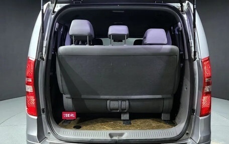 Hyundai Grand Starex Grand Starex I рестайлинг 2, 2021 год, 2 780 000 рублей, 2 фотография