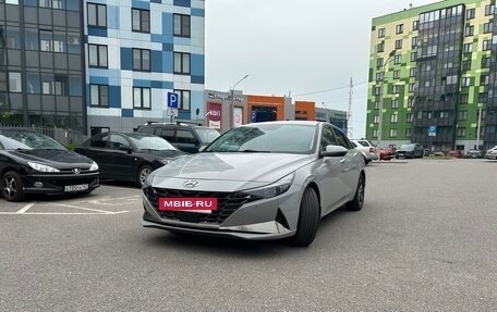 Hyundai Elantra, 2021 год, 1 749 000 рублей, 2 фотография
